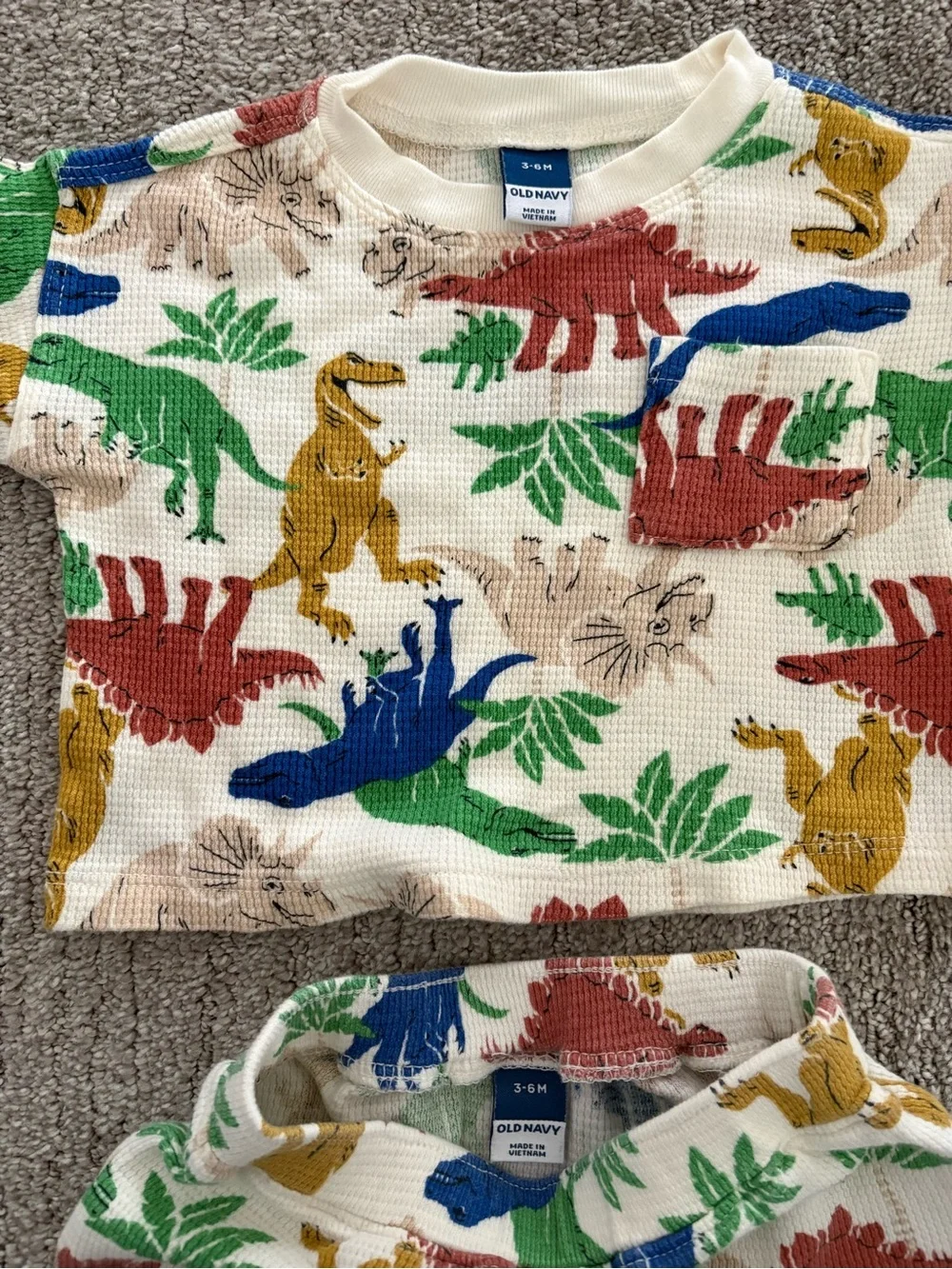 Old Navy 3-6 month baby boy 2-Piece Blue Knit and Dinosaur Print 2-Piece Outfit